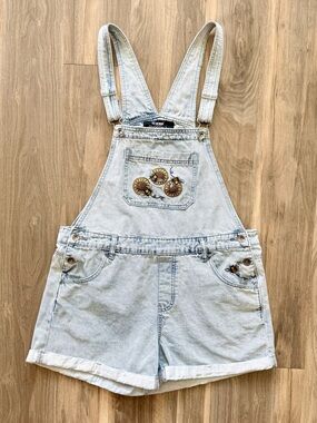 Hot Topic Denim Light Wash Shortall with Embroidered Sunflowers and Bees Size L
